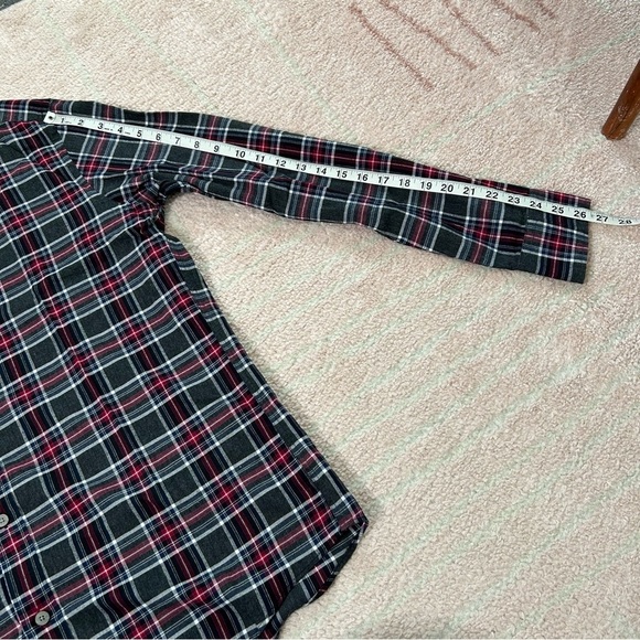 NWOT Untuckit Gray Red Navy Plaid Cotton Button Front Shirt Size Large Slim Fit - Picture 9 of 10
